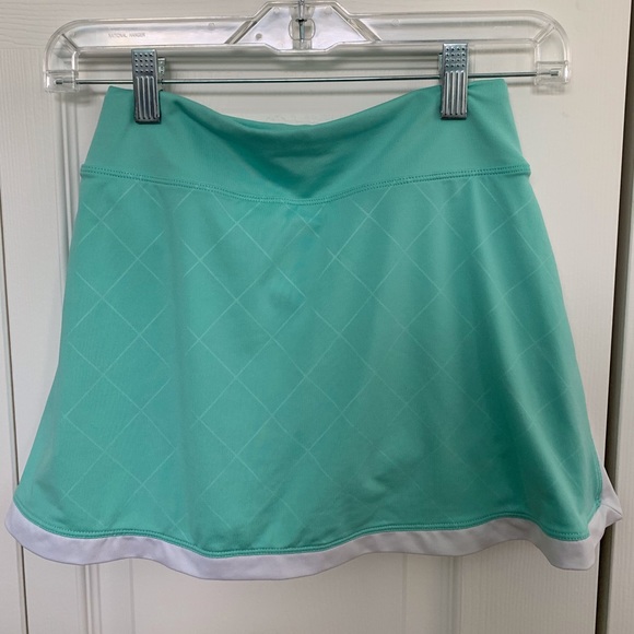 NIKE mint green tennis skort - Picture 2 of 3